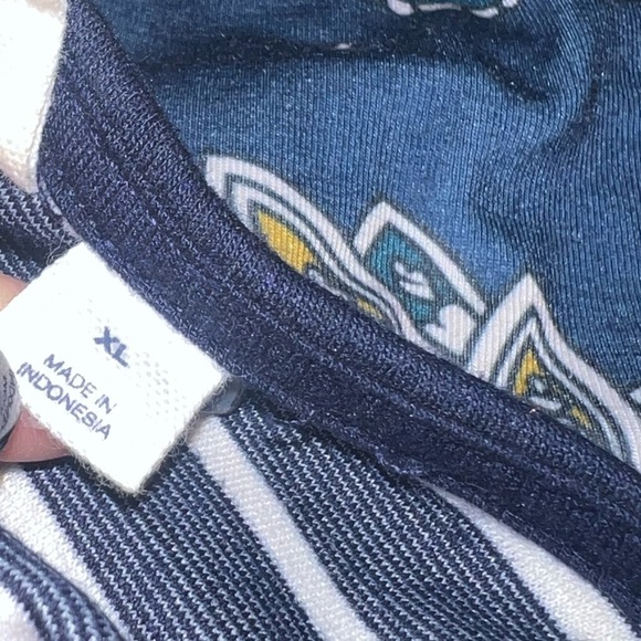 GAP- Navy and white striped dress - Picture 7 of 8